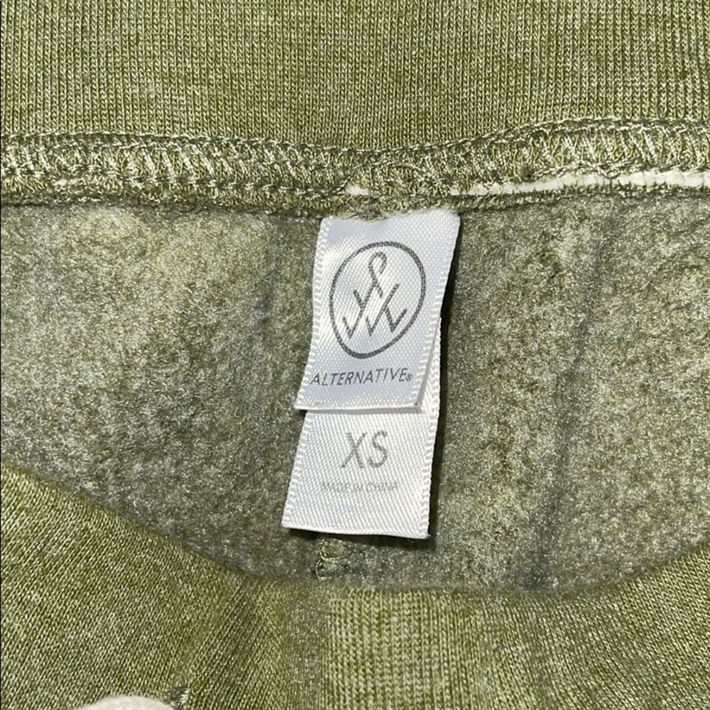 Green Camo Alternative Cozy Joggers Size XS - Picture 3 of 4